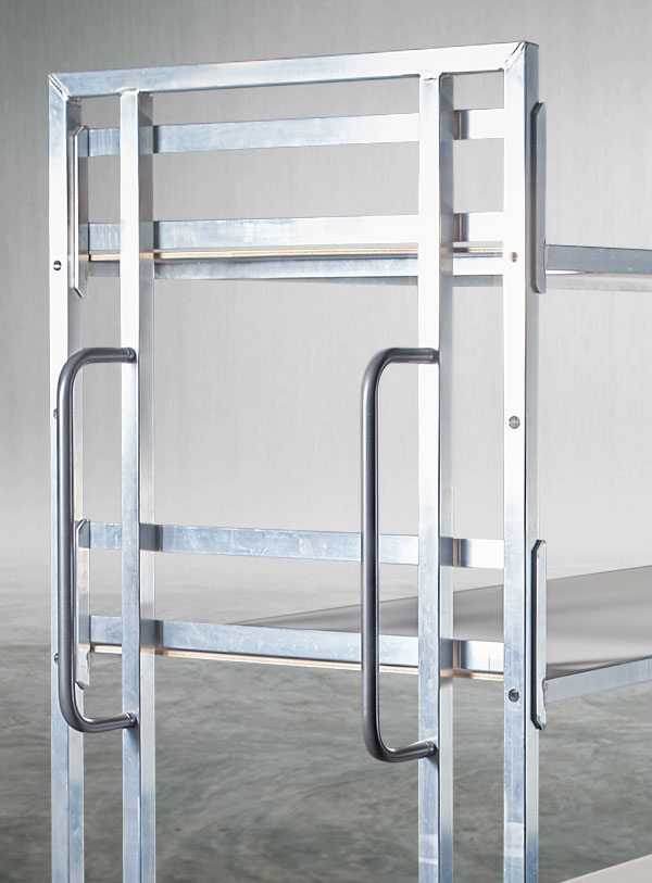 Kommissionierwagen aus Aluminium, Großteile im Spieleversand - Detailansicht